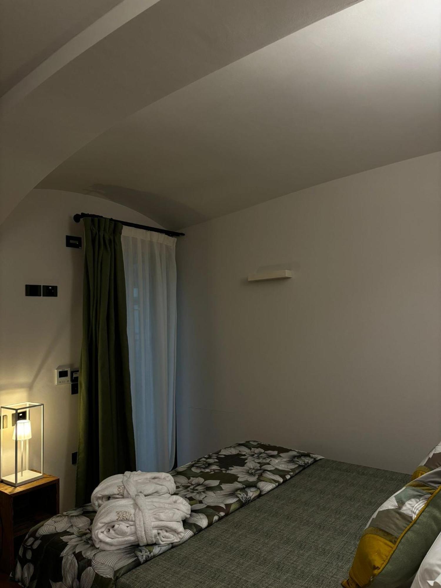 Bed and Breakfast Antica Dimora Dosio La Morra Exterior foto