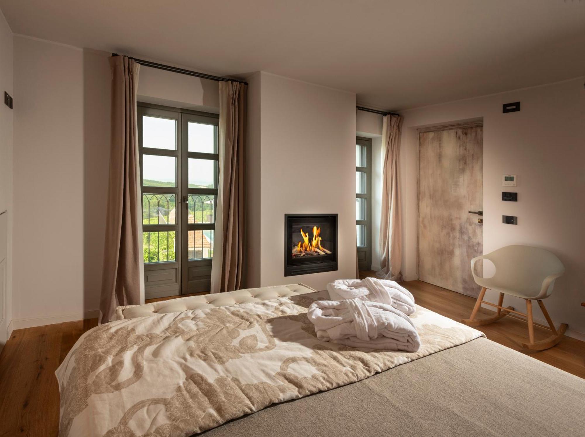 Bed and Breakfast Antica Dimora Dosio La Morra Habitación foto